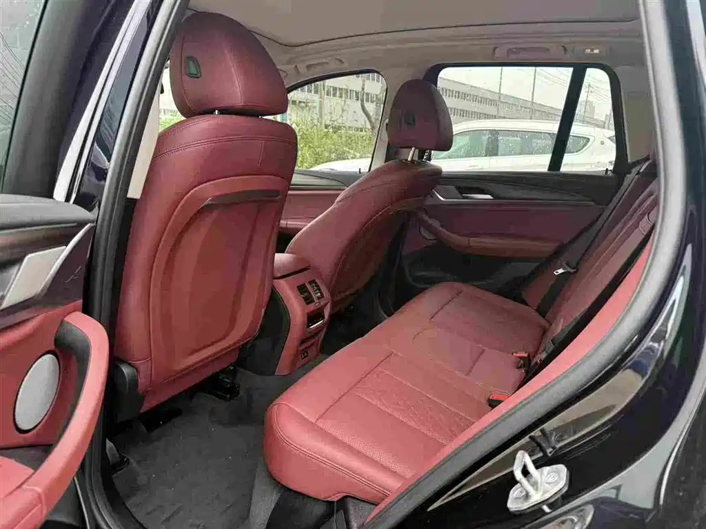 BMW X3 — миниатюра 6
