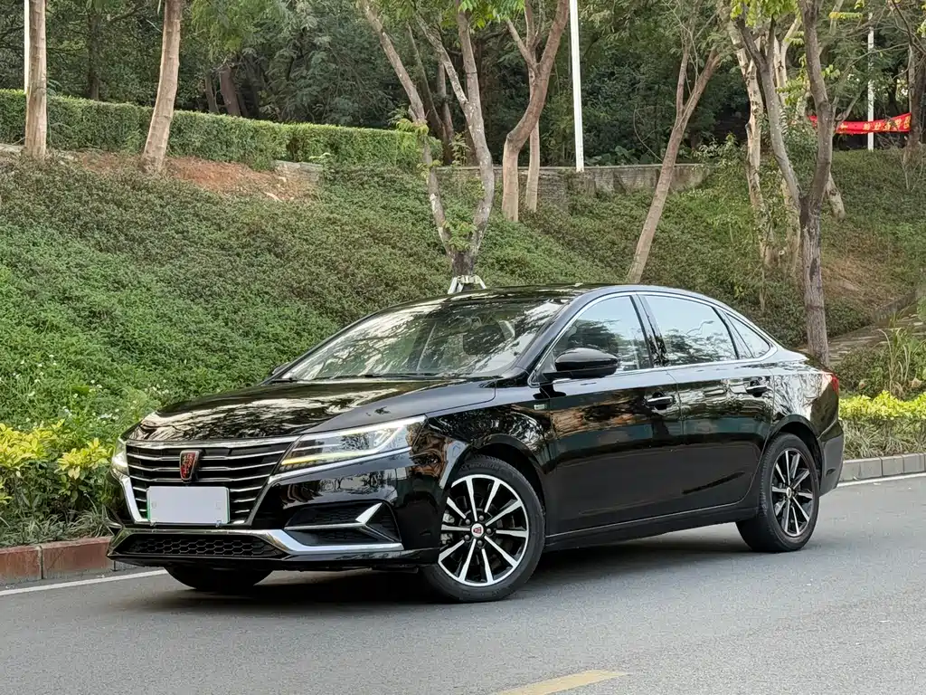 ROEWE I6 NEW ENERGY