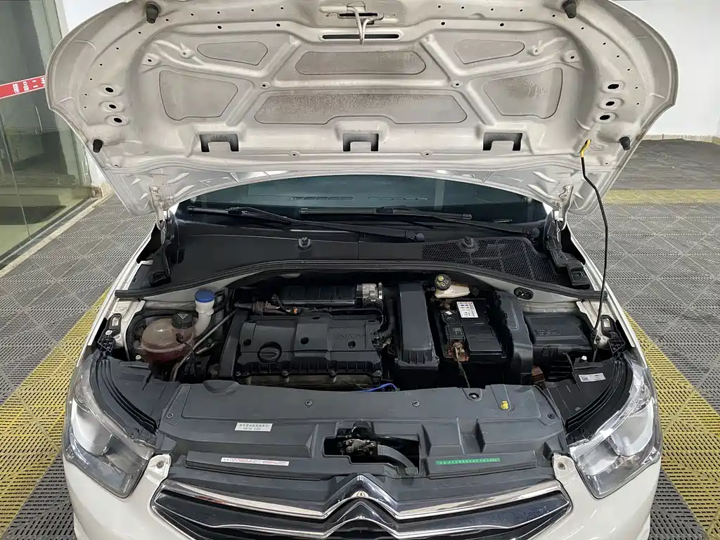 Citroen Elysee — миниатюра 9