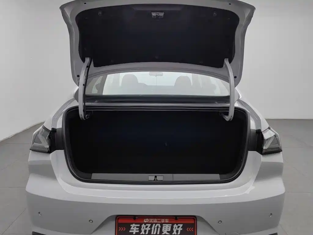 Peugeot 408 — миниатюра 16