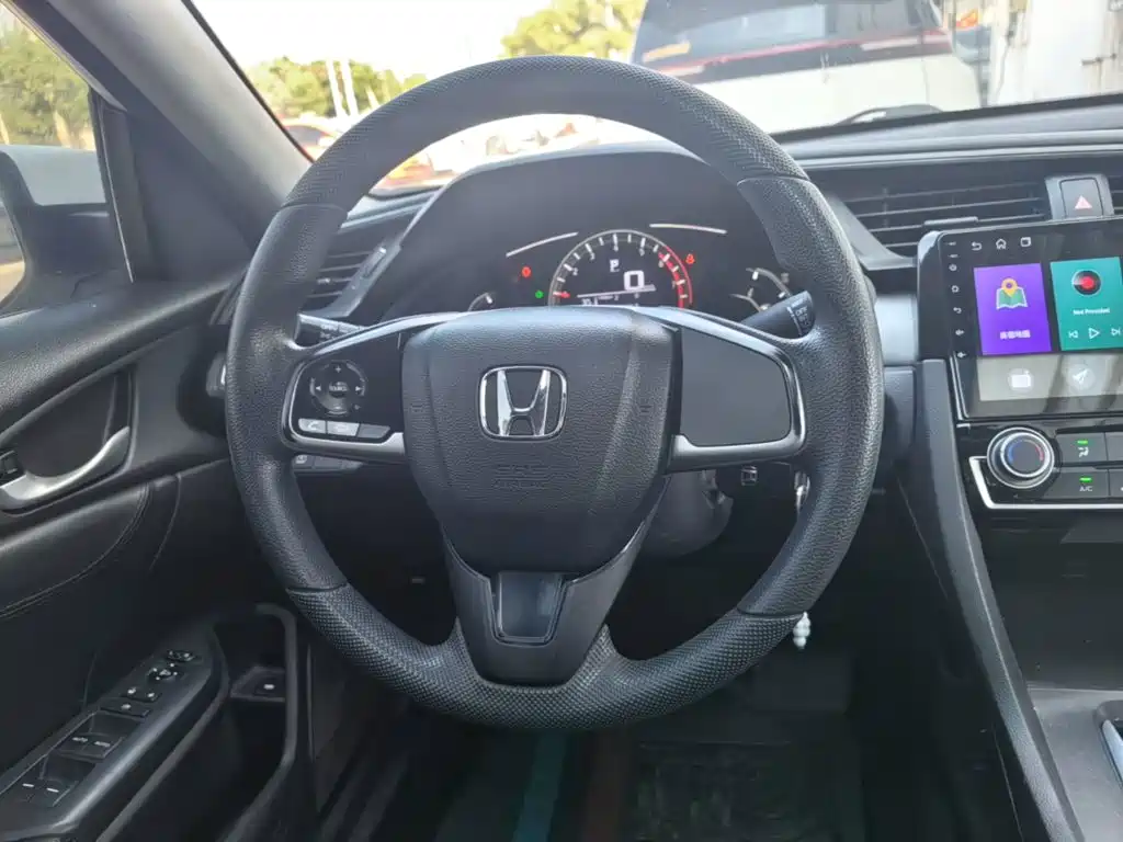 Honda Civic — миниатюра 11