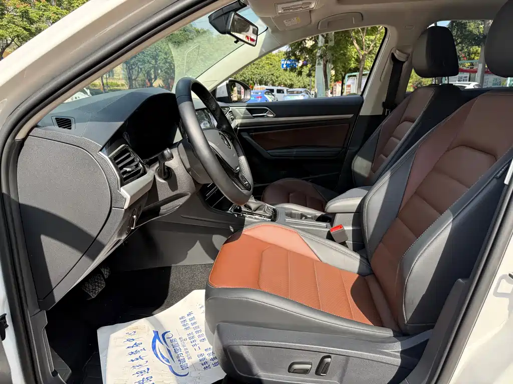 Volkswagen Lavida — миниатюра 8
