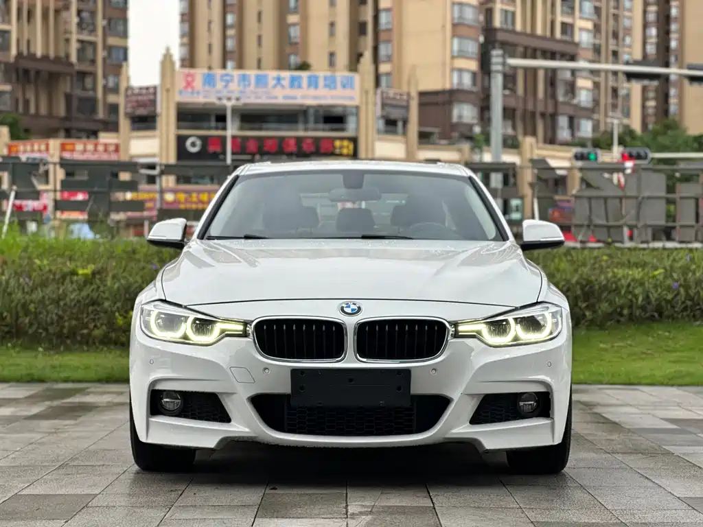 BMW 3 Series — миниатюра 2