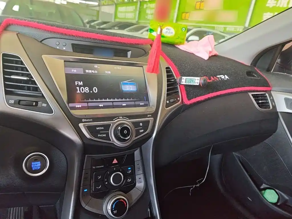 Hyundai Elantra Langdong — миниатюра 10