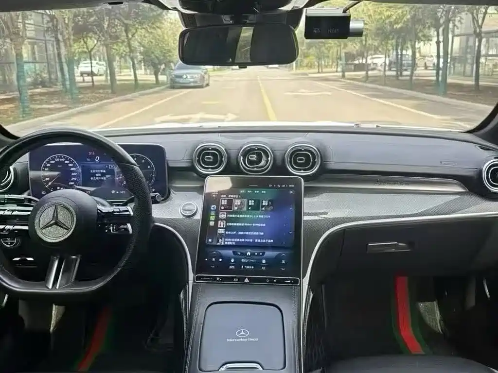 Mercedes-Benz C-Class — миниатюра 5
