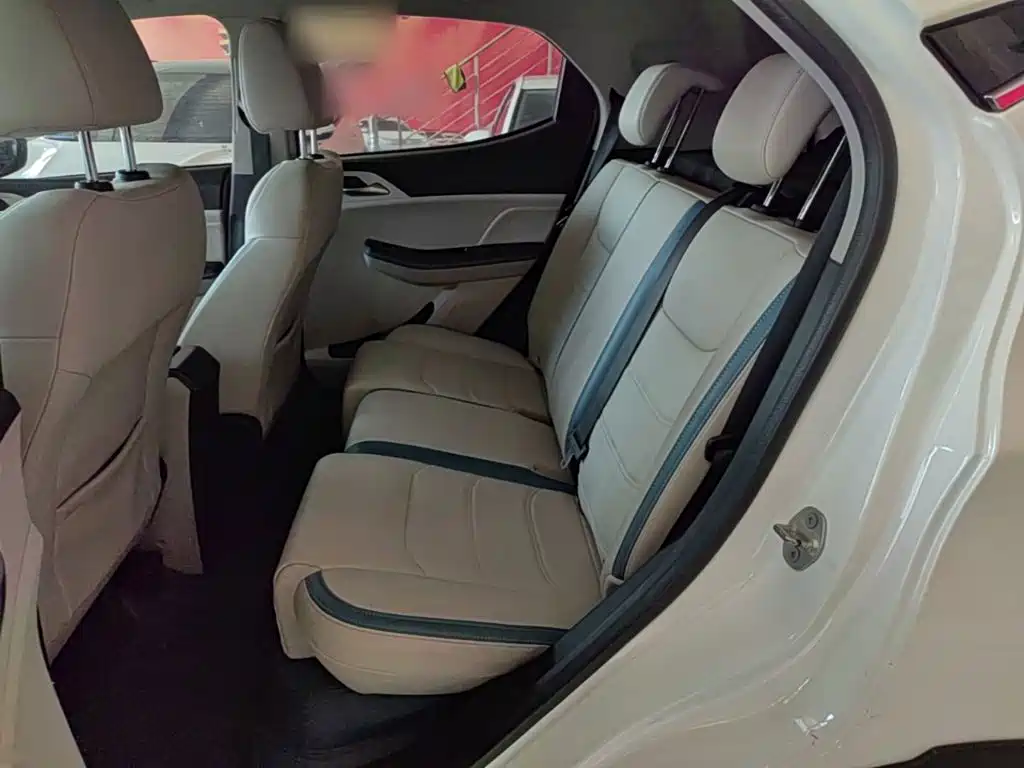 BYD Yuan Pro — миниатюра 17