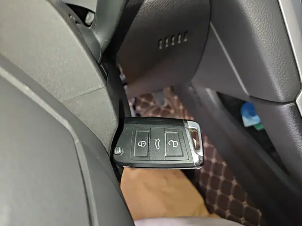 Ford Mondeo — миниатюра 9