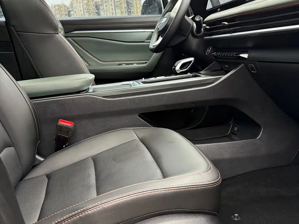 Geely Haoyue L — миниатюра 10