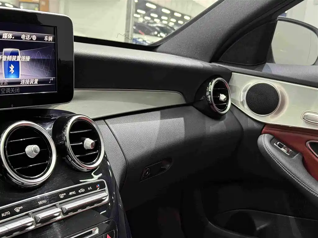 Mercedes-Benz C-Class — миниатюра 17