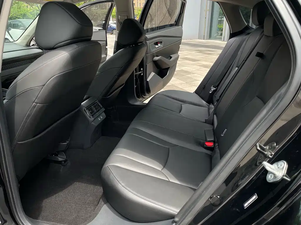 Honda Accord — миниатюра 10