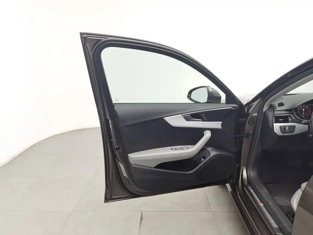 Audi A4L — миниатюра 8
