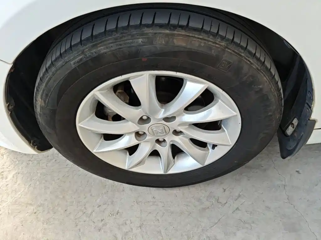Zotye Zotye Z500 — миниатюра 23