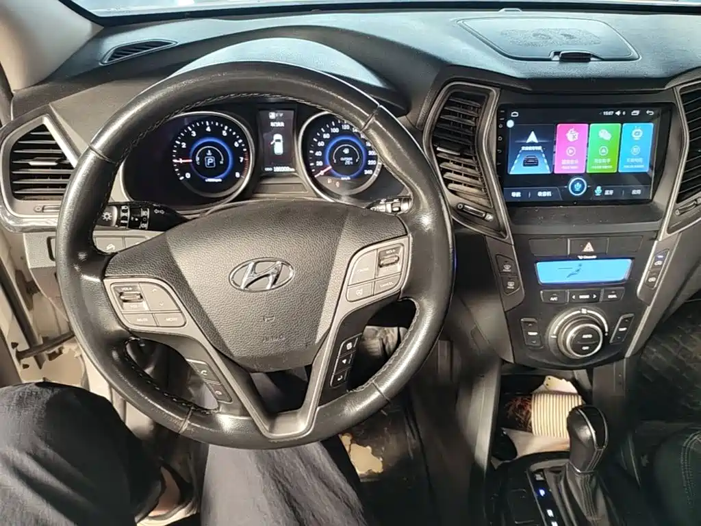 Hyundai Santa Fe — миниатюра 10