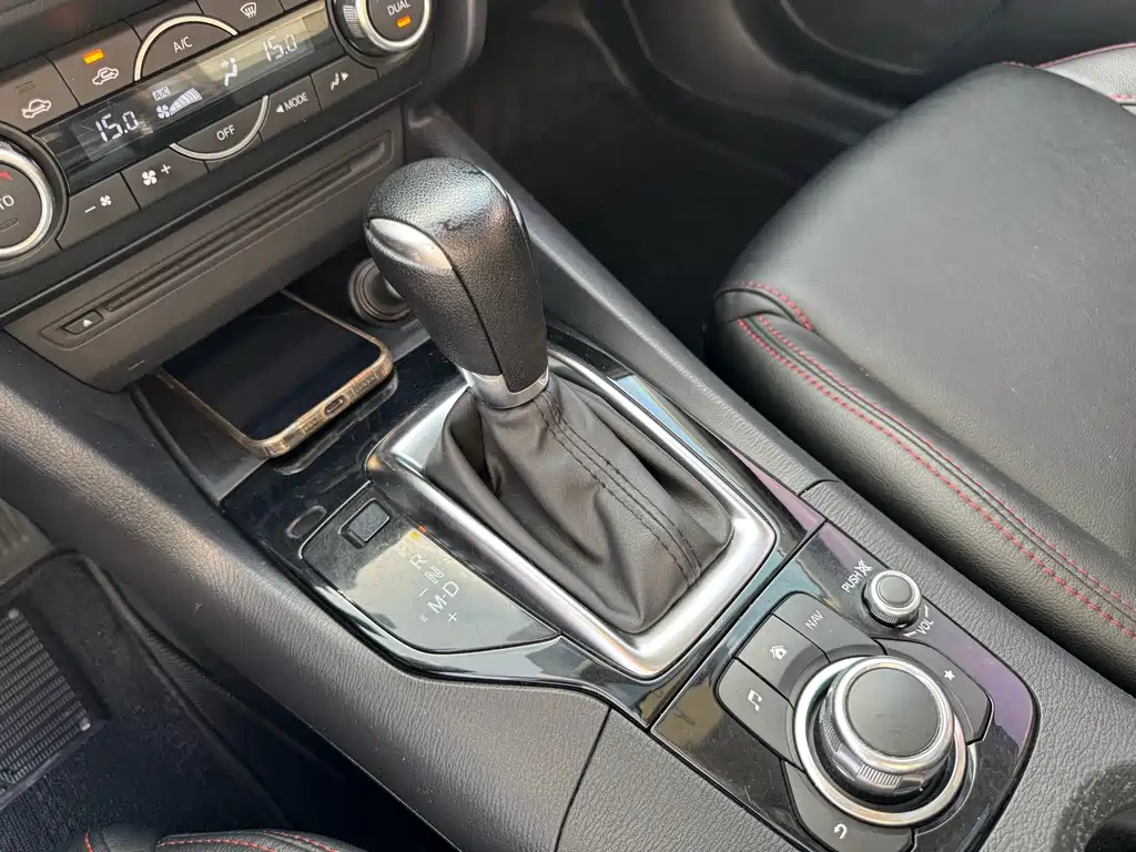 Mazda 3 Axela — миниатюра 22