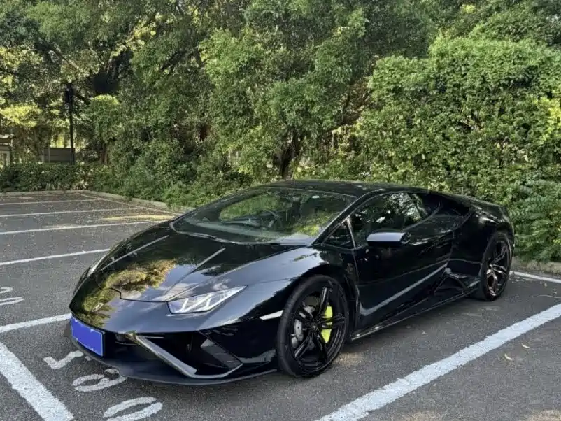 Lamborghini Huracán 2021
