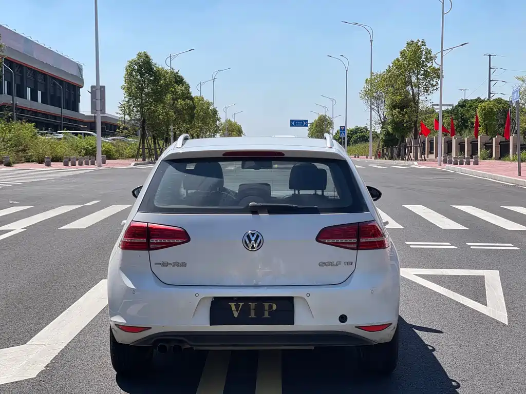 Volkswagen Golf — миниатюра 8