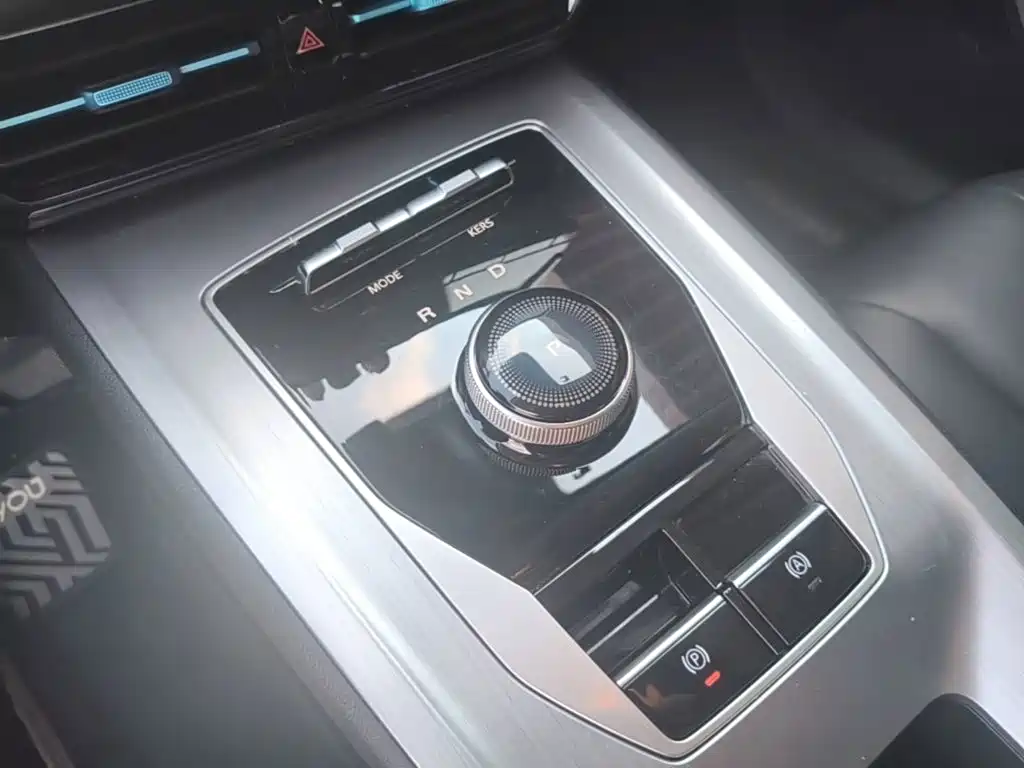 Roewe Ei5 — миниатюра 14