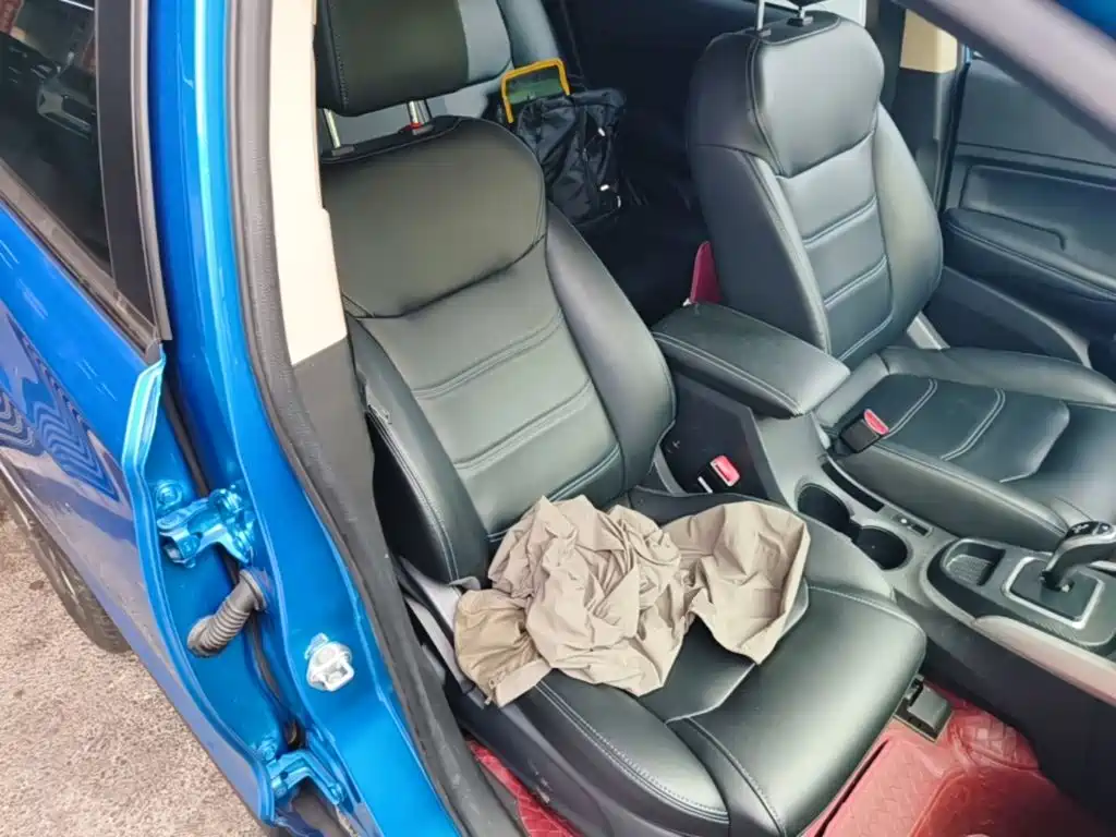 BYD Yuan EV — миниатюра 25