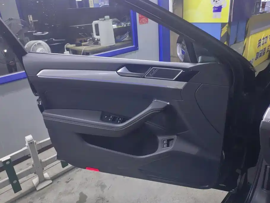 Volkswagen Magotan PHEV — миниатюра 7