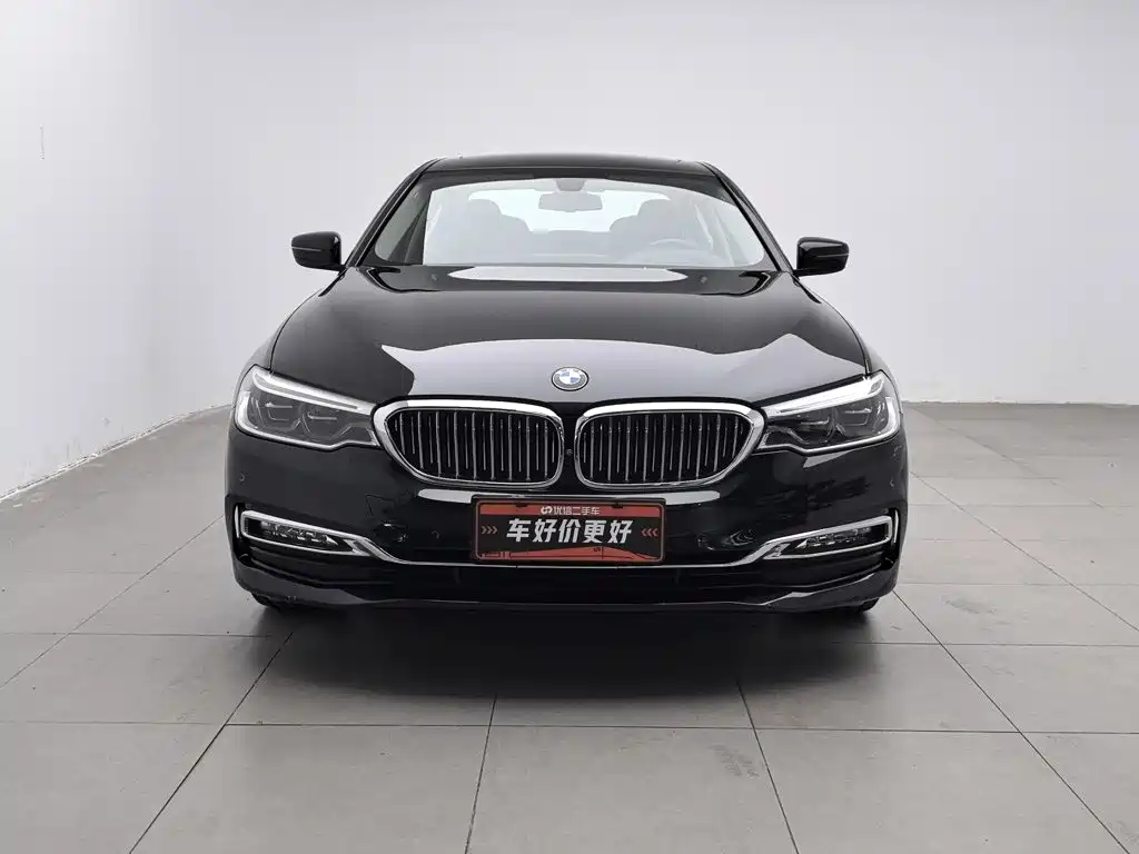 BMW 5 Series — миниатюра 3