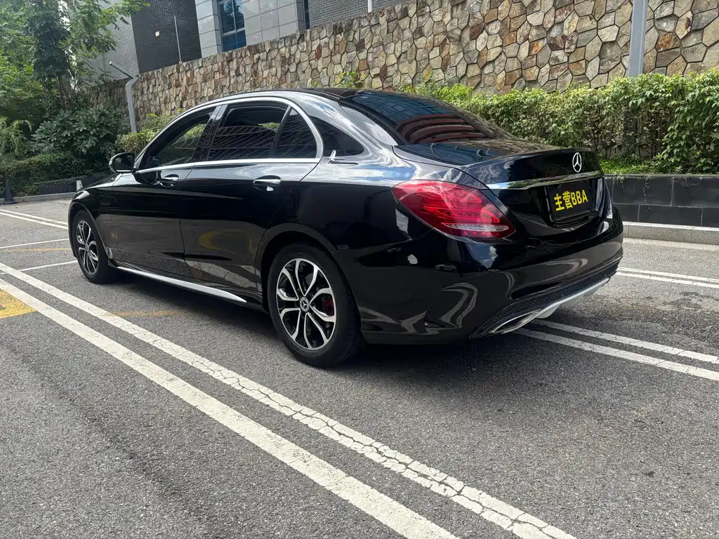 Mercedes-Benz C-Class — миниатюра 20