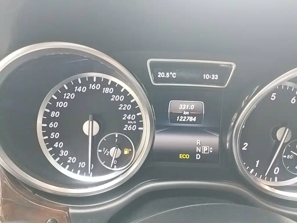 Mercedes-Benz M-Class — миниатюра 12