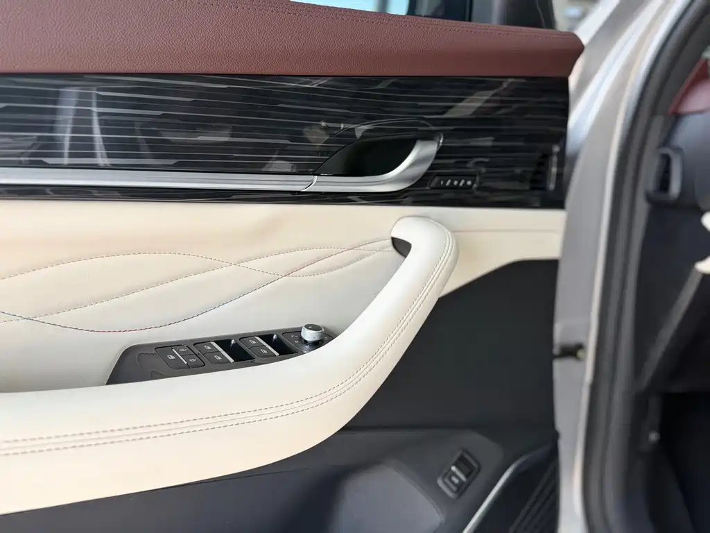 Geely Xingyue L — миниатюра 11