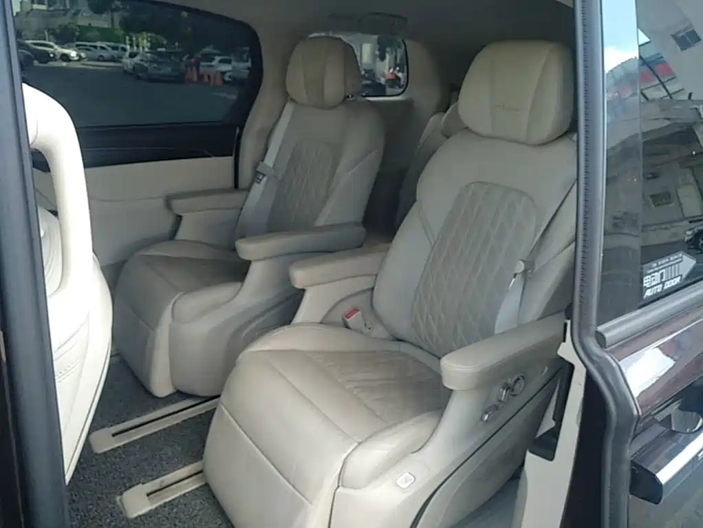 Buick GL8 — миниатюра 17