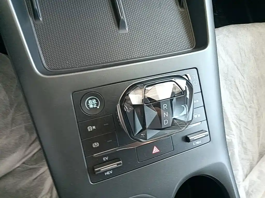 BYD Qin PLUS — миниатюра 14