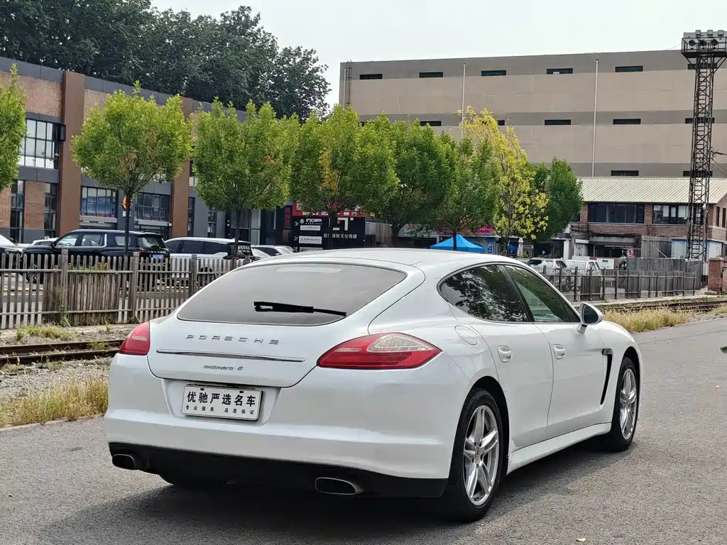 Porsche Panamera — миниатюра 7