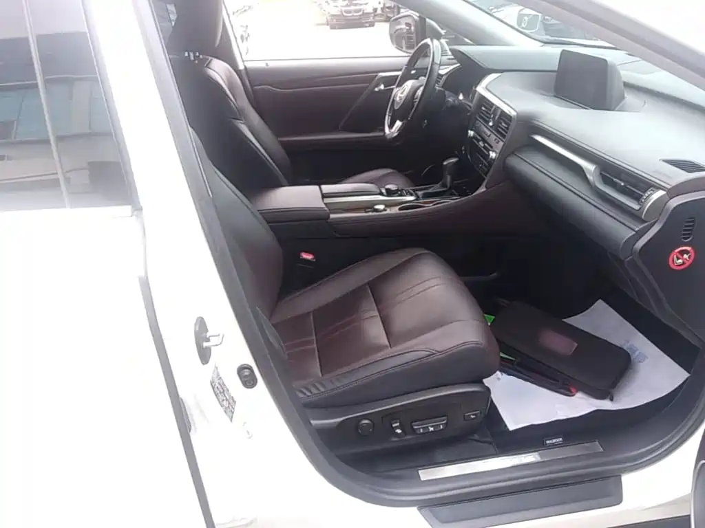 Lexus RX — миниатюра 20