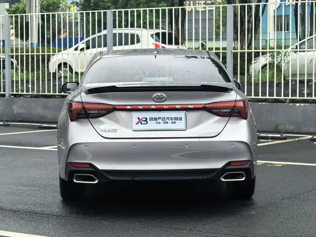Toyota Avalon — миниатюра 7