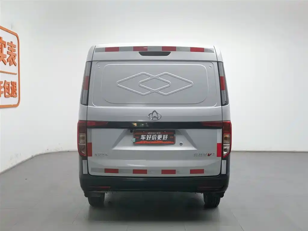 CHANGAN CROSS STAR V3