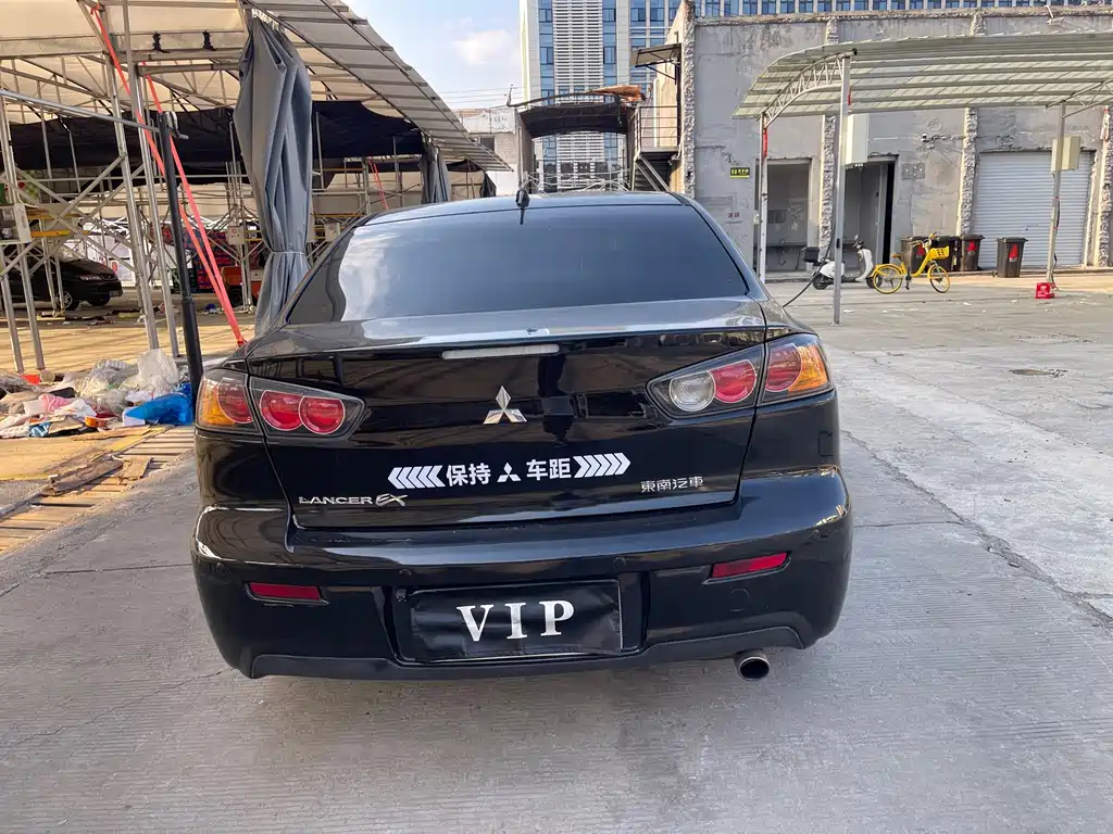Mitsubishi Lancer EX — миниатюра 5