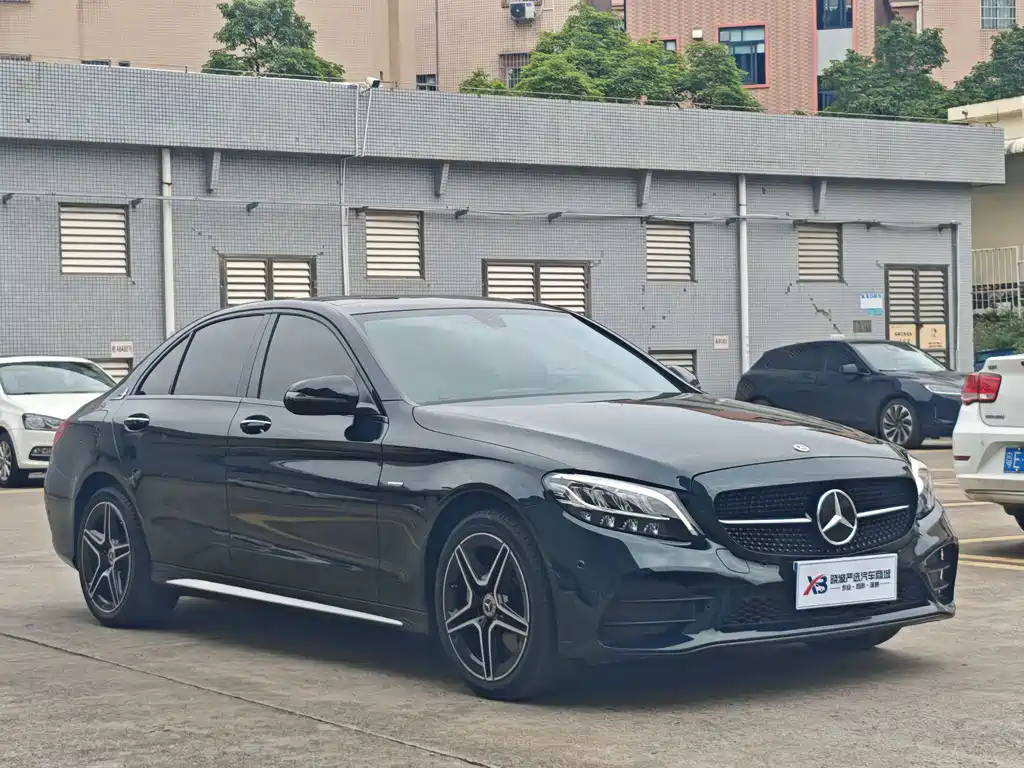 Mercedes-Benz C-Class — миниатюра 3