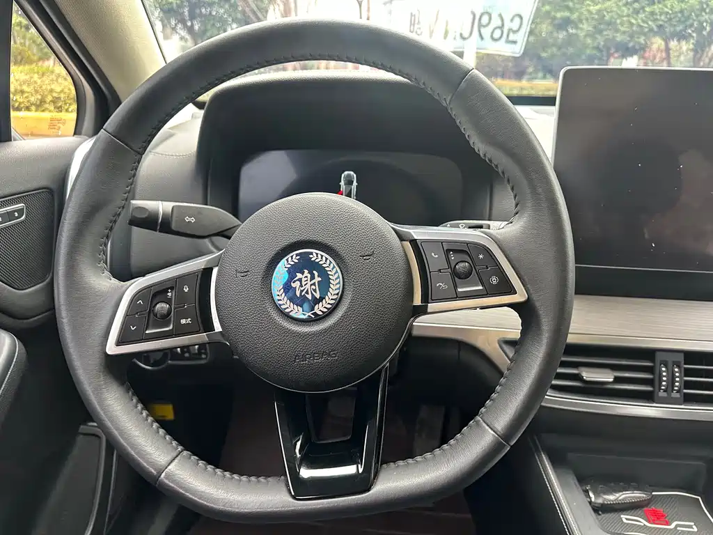 BYD Tang — миниатюра 12