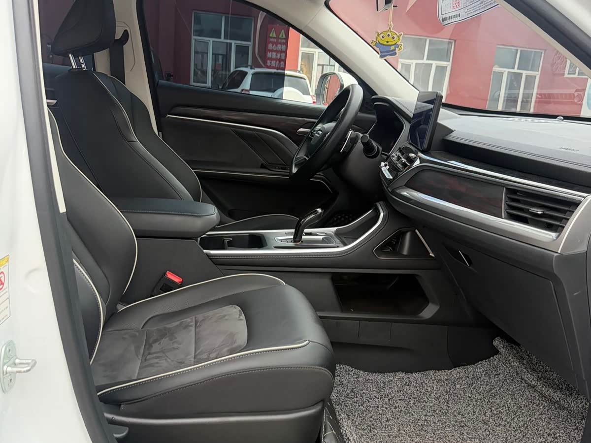 Haval Haval H6 1.5 л 2022 г. Белый, пробег 6000 км