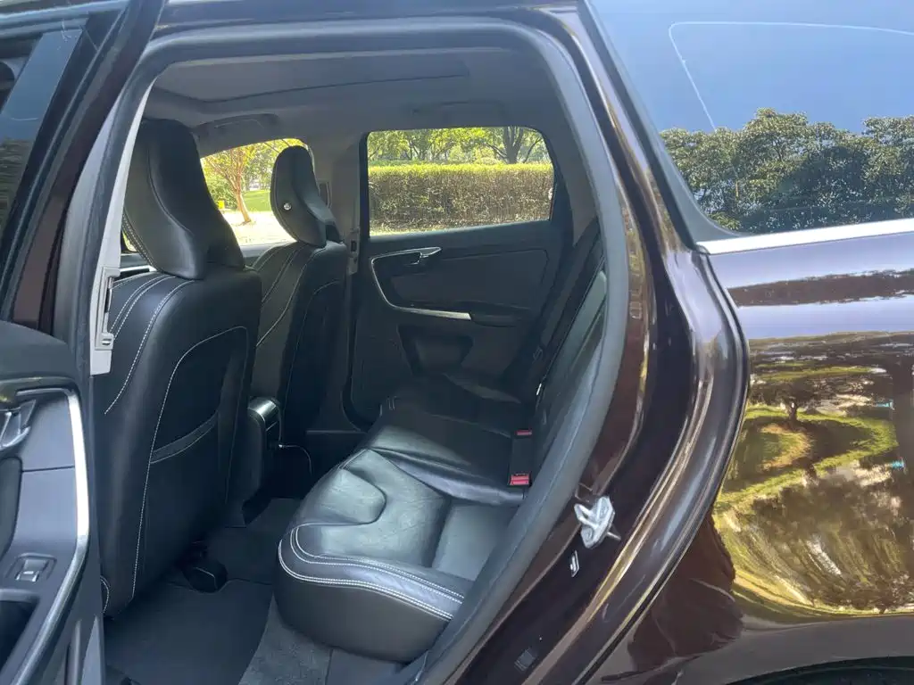 Volvo XC60 — миниатюра 13