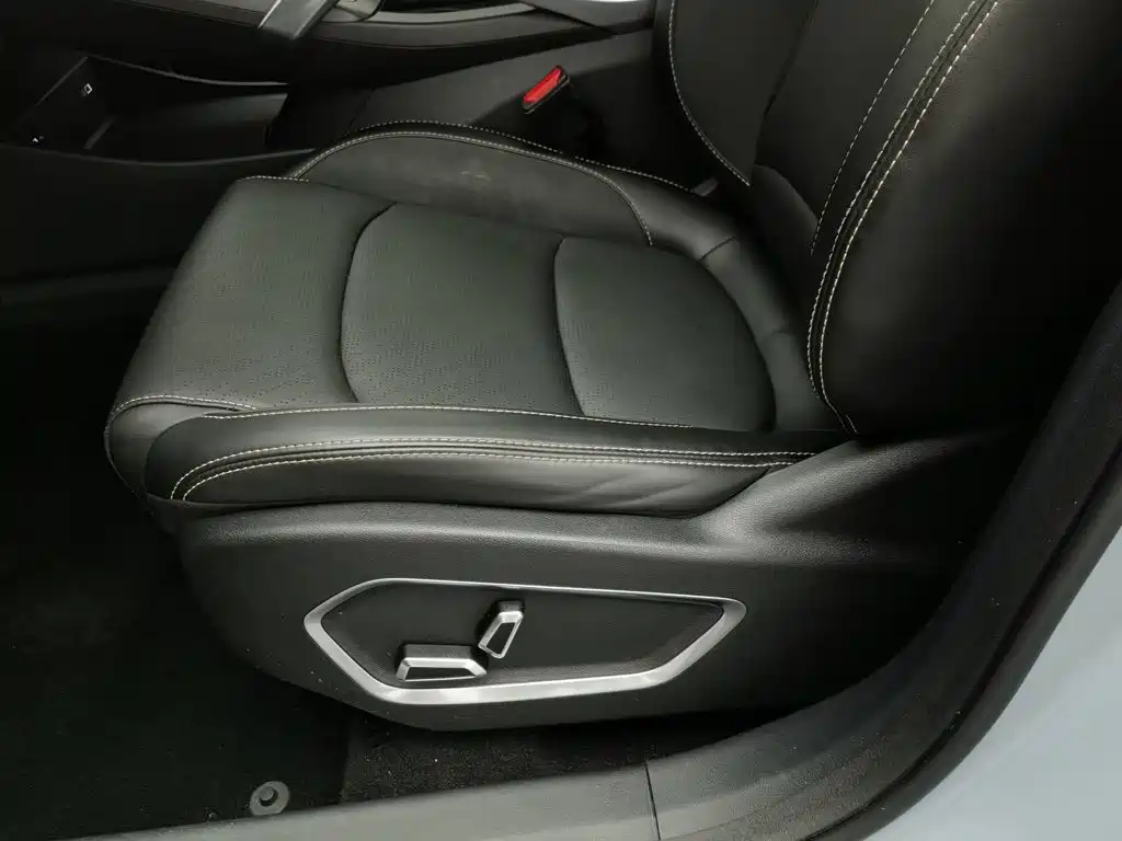 Geely Boyue — миниатюра 20