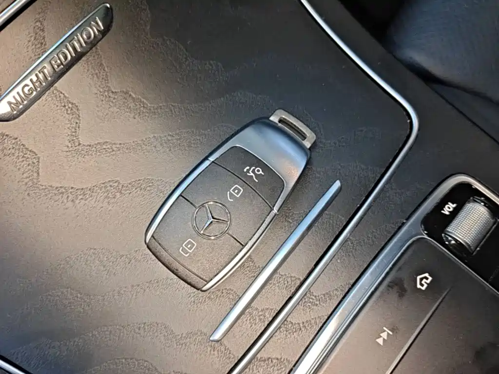 Mercedes-Benz C-Class — миниатюра 9