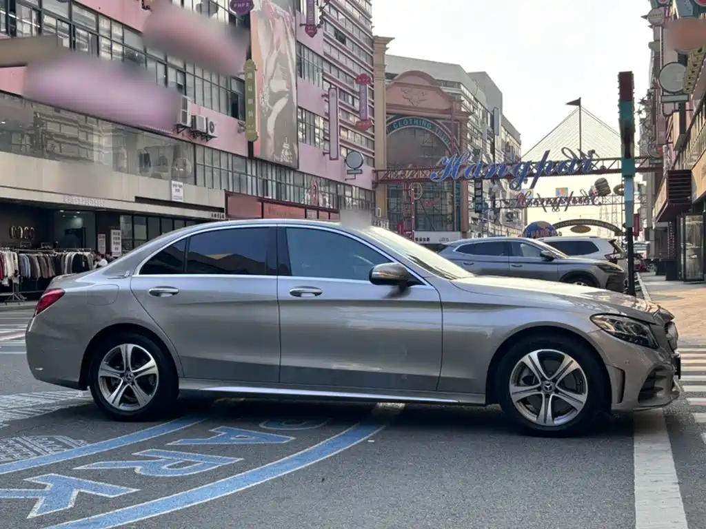 Mercedes-Benz C-Class — миниатюра 5