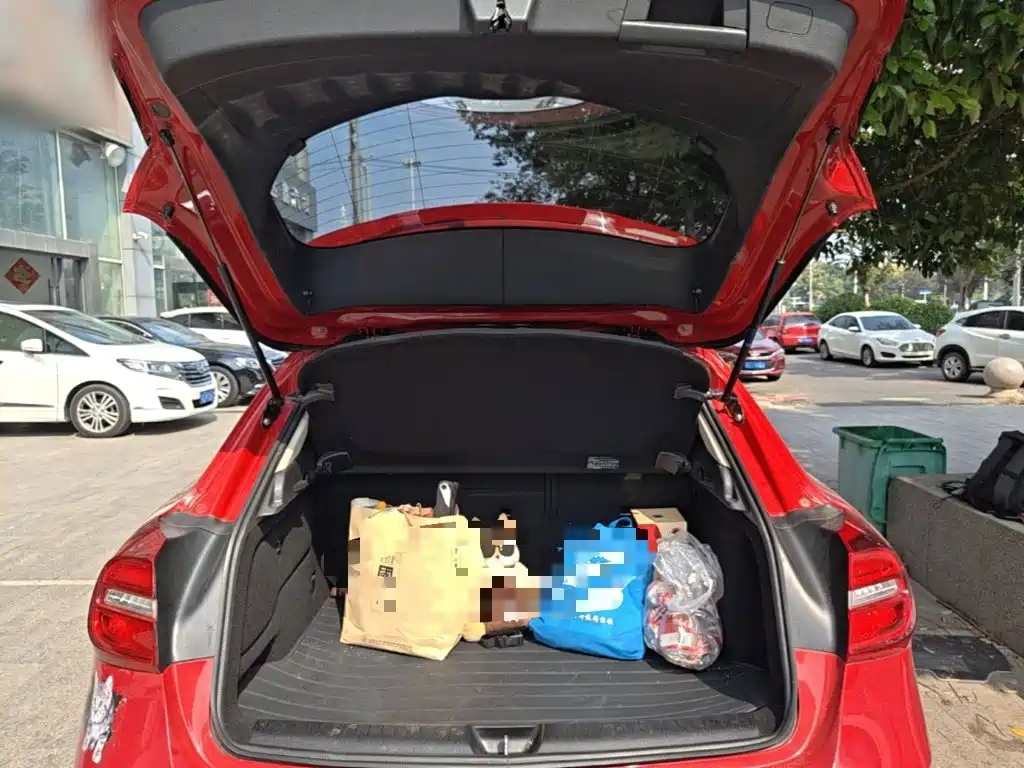 Mercedes-Benz GLA — миниатюра 19