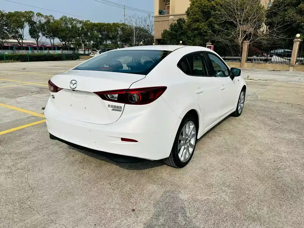 MAZDA 3 ANGKESAILA