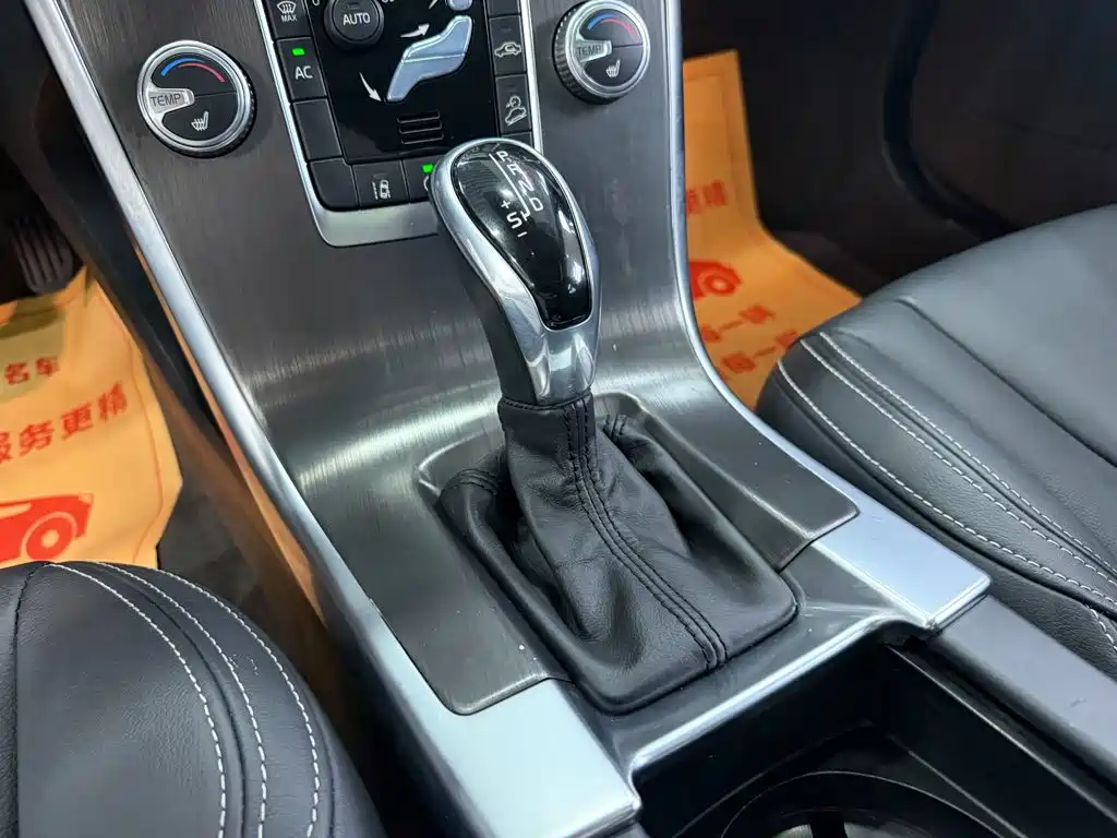 Volvo XC60 — миниатюра 9