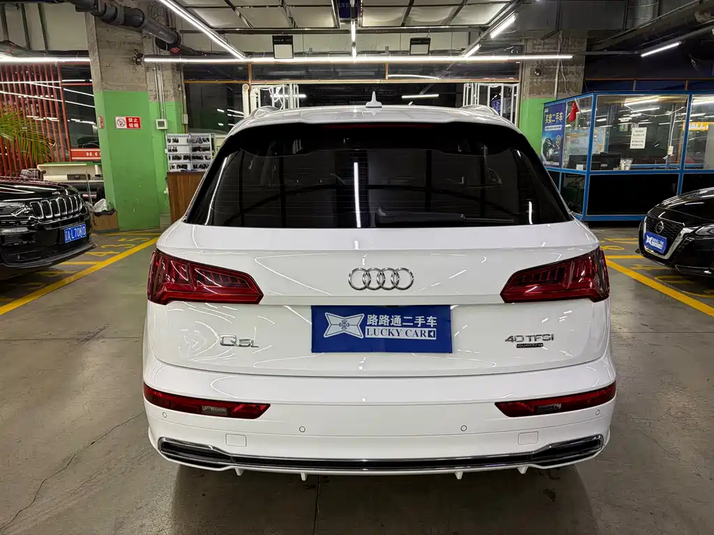 Audi Q5L — миниатюра 5
