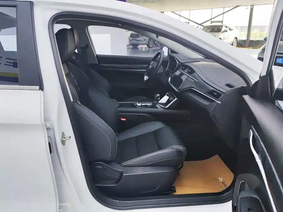 Geely Binrui — миниатюра 8