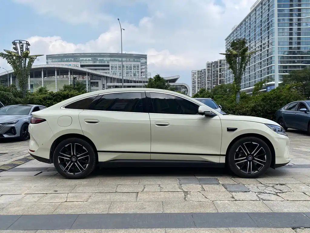 BYD Qin L — миниатюра 4