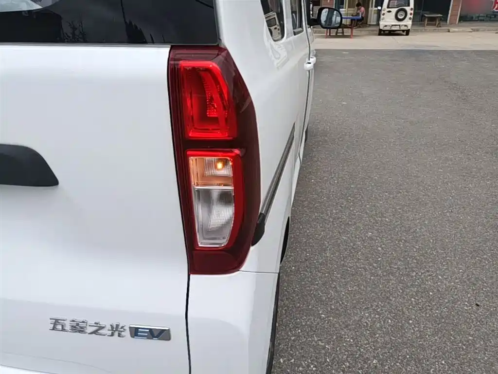Wuling Sunshine EV 2025 305km