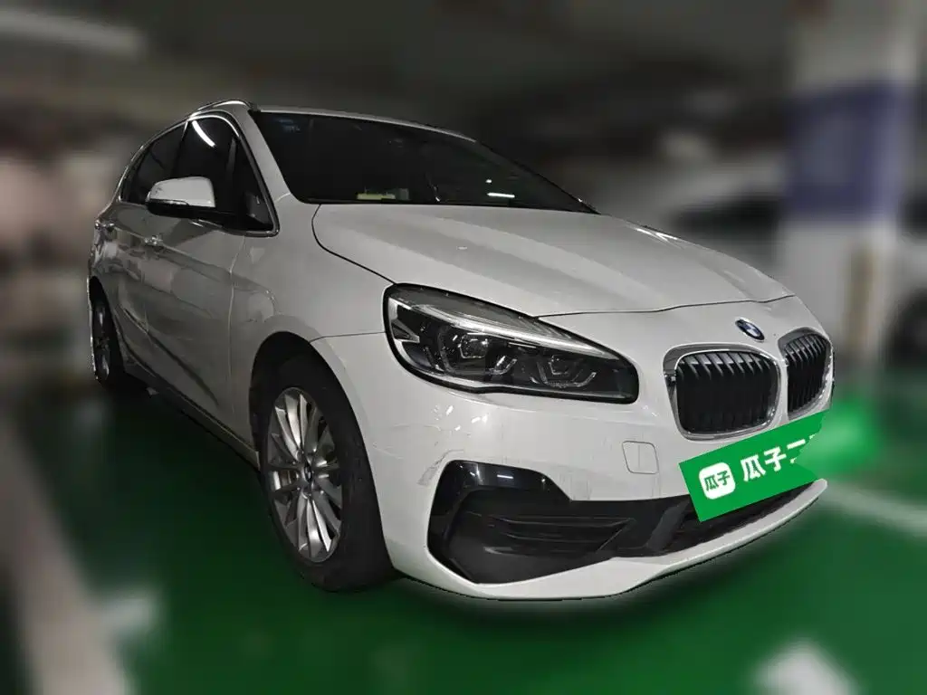 BMW 2 Series Active Tourer — миниатюра 3