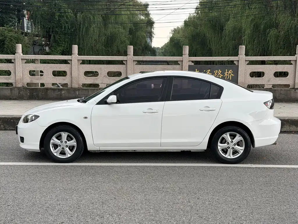 Mazda 3 — миниатюра 3
